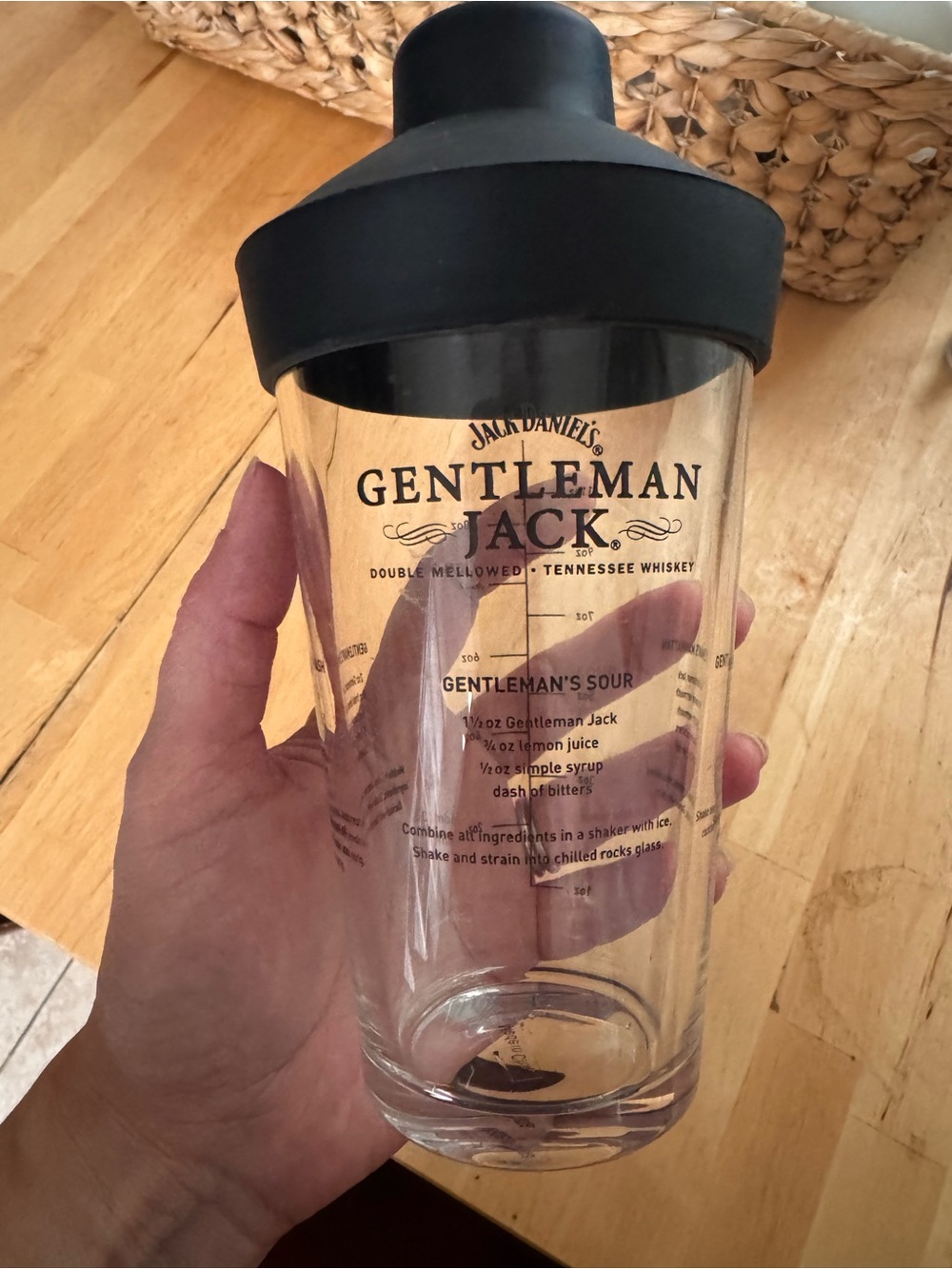 Jack Daniels Gentleman Jack Cocktail Shaker with Black Silicone Lid